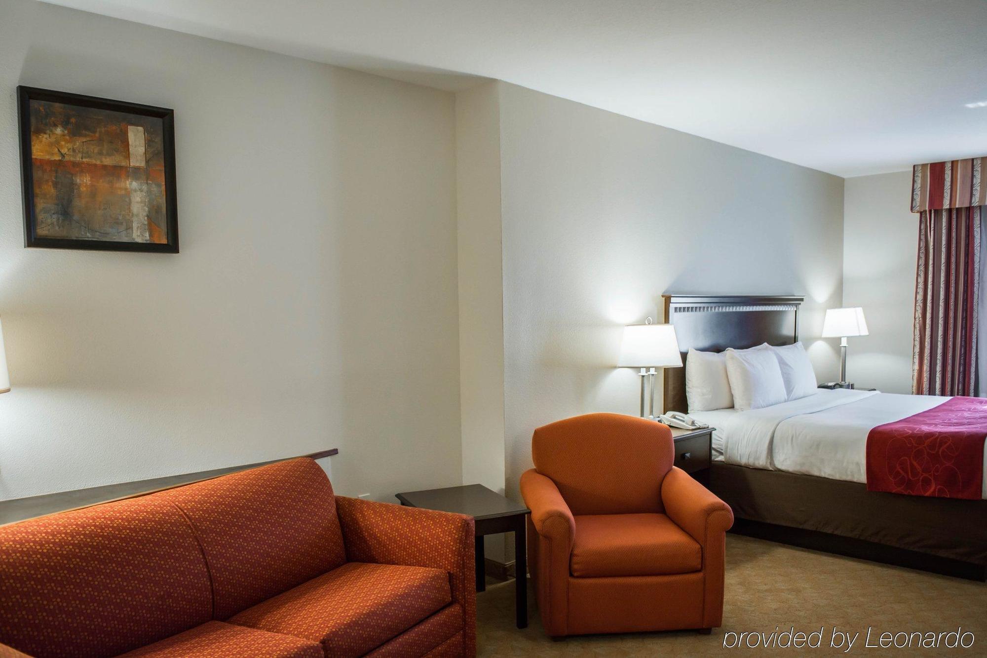 Comfort Suites Tampa Airport North Екстер'єр фото